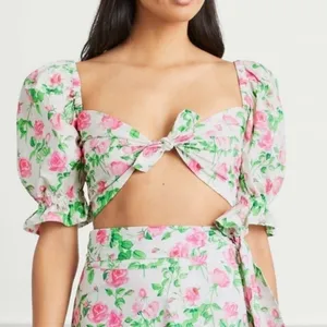 Hill House The Isabella Top Puff Sleeve Tie Front Cropped Pink Roses Size XL thumbnail 1