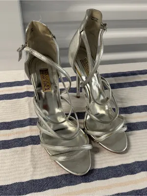 Badgley Mischka Silver Metallic Leather Strappy Stiletto Heels Evening Sandals thumbnail 1