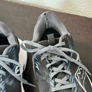 Saucony woman’s Axon 2 9.5 thumbnail 5