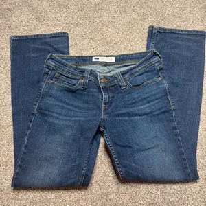 Levi’s low rise Jean  thumbnail 1