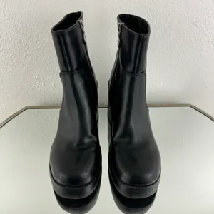 Dirty Laundry Black Faux Leather Edgy Grunge Groovy Chunky Platform Ankle Boots thumbnail 6