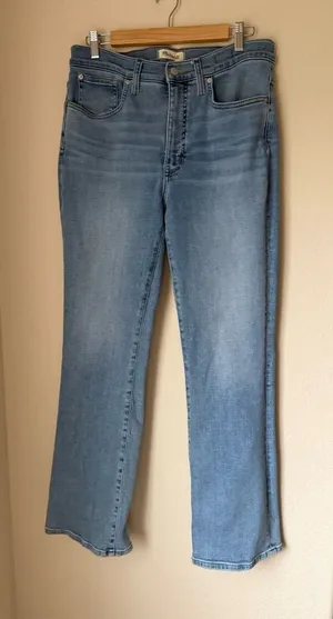 Madewell Tall Kick Out Crop Jeans in Mather Wash Size 30T thumbnail 1