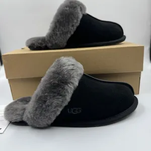 Ugg Australia Women’s Scuffette II Slippers Suede Black/Grey Size 7 New With Box thumbnail 3