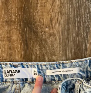 Garage Slouchy Jean thumbnail 3