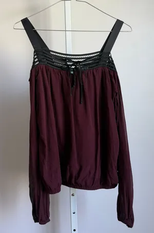 Guess by Marciano sz XS Burgundy Y2k fairy cottage 100%‎ Silk Top thumbnail 1