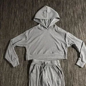 Alo Yoga Muse Set Grey Size XS thumbnail 4