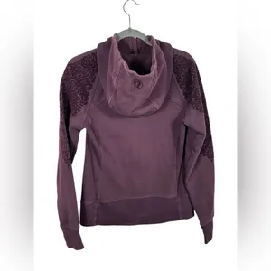 Lululemon Scuba Hoodie Floral‎ Flock Plum Zip Up Jacket Women’s Size 8 thumbnail 4