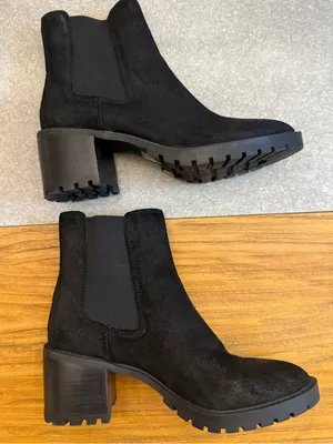 Vince Camuto Alesher Black Suede Chelsea Block Heel Boot 8 thumbnail 3