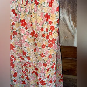 Boutique cross strap dress tie back floral maxi dress length thumbnail 5
