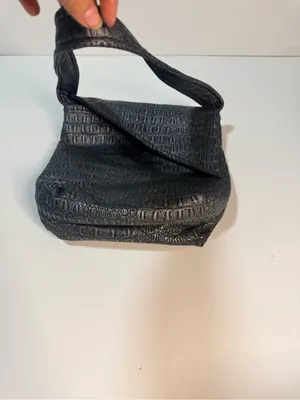 Black Crocodile Embossed Shoulder Bag Handbag thumbnail 8