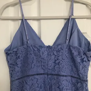 ASTR The Label Women Size Medium Dress Lace ‎ Periwinkle Spaghetti Strap midi thumbnail 9