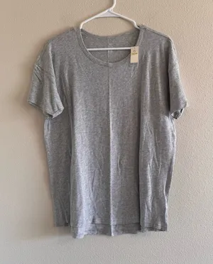 NWT aerie Short Sleeve Crew T-Shirt - Heather Gray thumbnail 1