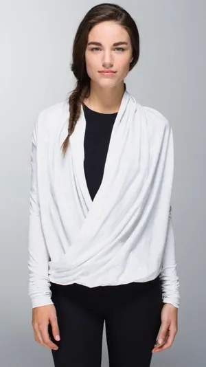 Lululemon Iconic Wrap in Heathered White (First Release) thumbnail 1