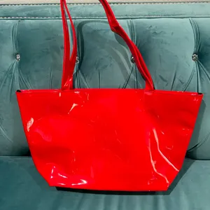 Carolina Herrera Good Girl Limited Edition Red Glossy large patent tote bag thumbnail 5