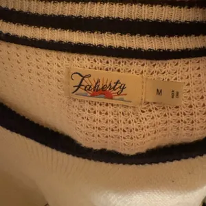 Faherty Throwback Waffle Crewneck Sweater in black & white thumbnail 4