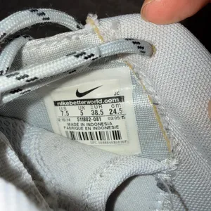 Nike Roshe Gray thumbnail 6