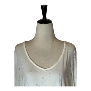 Trouble At The Mill‎ Shirt Women Medium White V Neck Distressed Long Sleeve Tee thumbnail 3