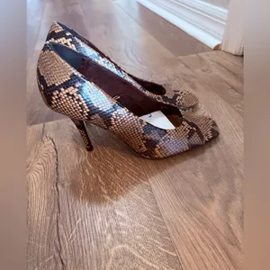 NWT Zara Snakeskin Open Toe Heels Size 7.5 thumbnail 5