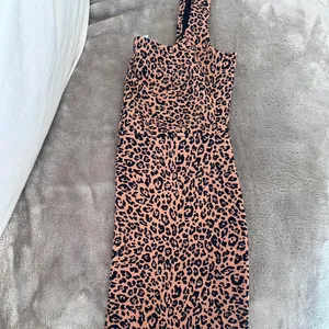 H&M Cheetah animal print square neck mini dress thumbnail 2