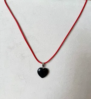 Heart Stone Necklace Black thumbnail 3