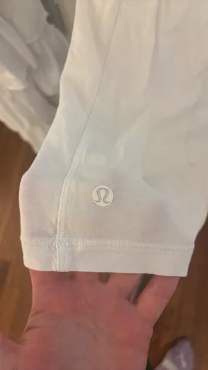 White Lululemon T-shirt thumbnail 2