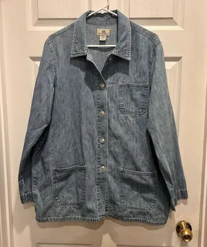 VTG Maurices Womens Large‎ Denim Chore Jacket Blue Cotton Button Front Shacket thumbnail 1