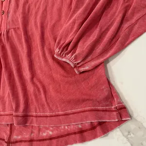 Free People We The Free Acadia Henley Top Women’s XS Oversized Vintage Red Boho thumbnail 4