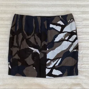Vince Abstract Mini Skirt Size 10 or‎ Large thumbnail 2