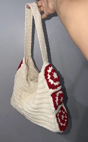 Crochet Granny Square Shoulder Tote Bag Red Beige Handmade Afghan Boho L‎ thumbnail 1