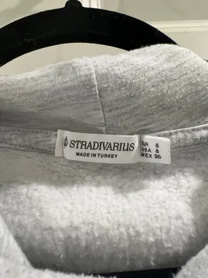 Stradivarius “Bears are my favorite people” hoodie size 8 thumbnail 2