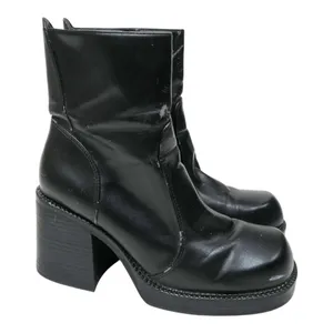 Vintage 90s No Boundaries Black Chunky Heeled Boots - Erin thumbnail 1