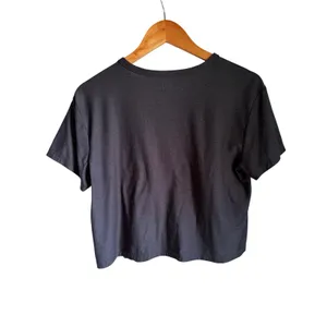 Old Navy Active CloudMotion Go-Dry Crop Tee Small Performance Charcoal Grey thumbnail 2
