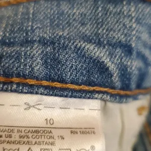 Old Navy Distressed jeans shorts Size 10 thumbnail 6