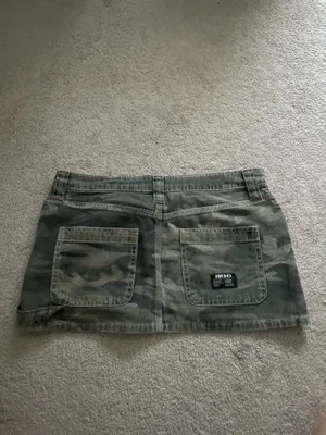 Urban Outfitters Camo Skirt thumbnail 2