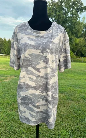 Moon Ryder Oversized camo shirt. Bought at a boutique thumbnail 1