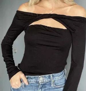 NWT Six/Fifty Black Off The Shoulder with Front Cut Out Shirt Size Medium M NEW thumbnail 1