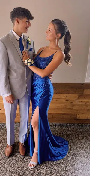 Blue Embellished Prom Dress With Slit thumbnail 6