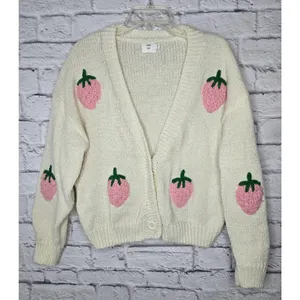 Luna Ivy Oversized Cream Strawberry Knit Cardigan Sweater Womens Medium Preppy thumbnail 2