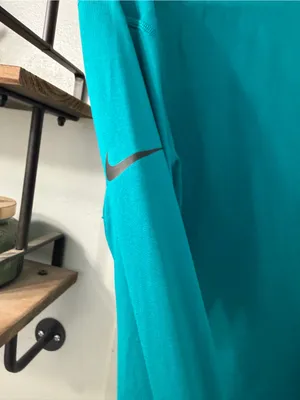 Nike Pro Half-Zip Pullover in Bright Teal thumbnail 3