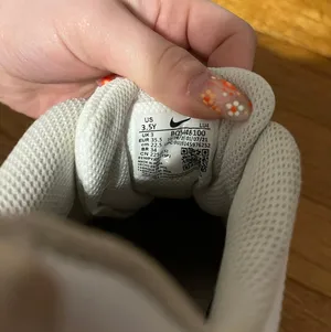 Nike Air Force 1 thumbnail 7