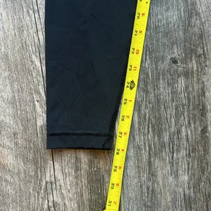 Lululemon leggings size 8 black full length thumbnail 5