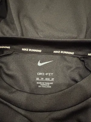 Nike Running Long Dri-Fit Sleeve Running Top thumbnail 3
