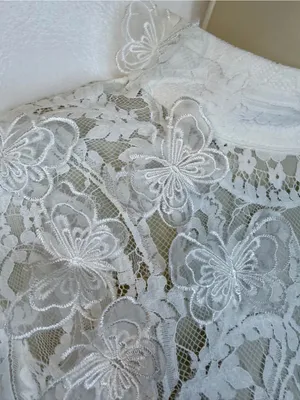 INA White Lace High Neck Blouse 3D Butterflies Size L Back Zipper thumbnail 5