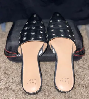 Pointed Mule Flats Size 8.5 thumbnail 1