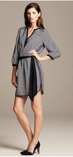 Banana Republic Chain Riveria Dress Tie Waist V Neck Size 0 thumbnail 1