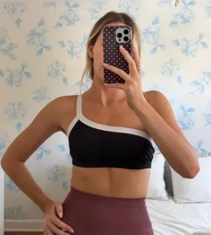 Gigi C Sports Bra Black & White thumbnail 1