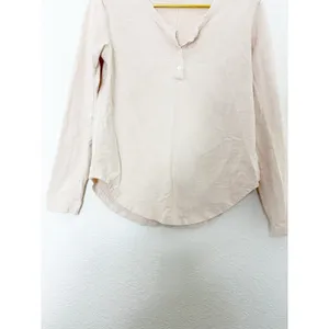 Pomander Place Tuckernuck Long Sleeve Mercer Henley Top Size Medium Oatmeal thumbnail 10
