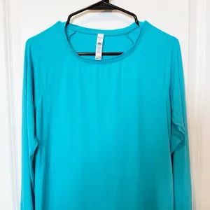Alo Yoga Womens Long Sleeve Top Small Athletic Gym Training Yoga Athleisure thumbnail 2