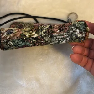 Source Unknown TAPESTRY MINI CROSSBODY COLORFUL ZIP CLOSURE ON TOP BLACK NYLON STRING CROSSBODY thumbnail 3