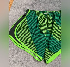 Nike dri-fit green shorts medium thumbnail 3